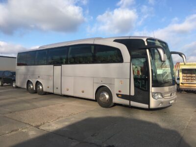 Оренда автобуса Mercedes Travego 52 місця